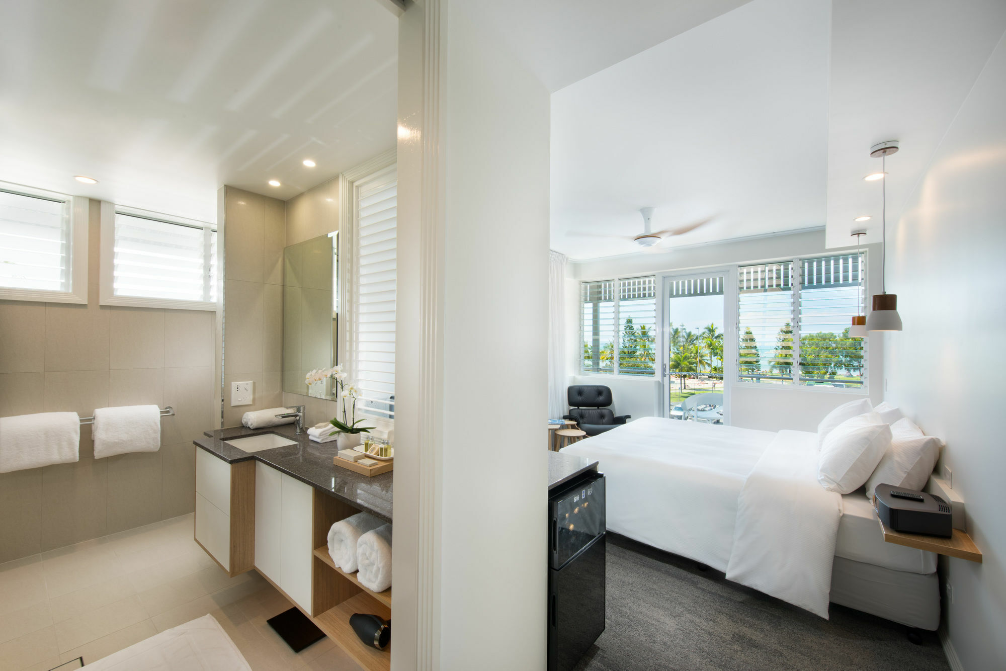 Heart Hotel And Gallery Whitsundays Airlie Beach Kültér fotó